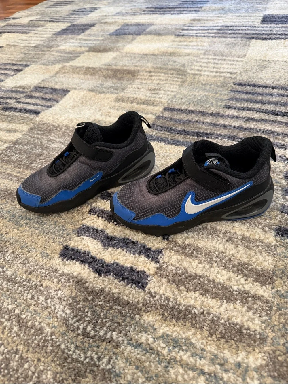 Nike Air Max Nova Black, Blue & White Kids Velcro Athletic Sneakers